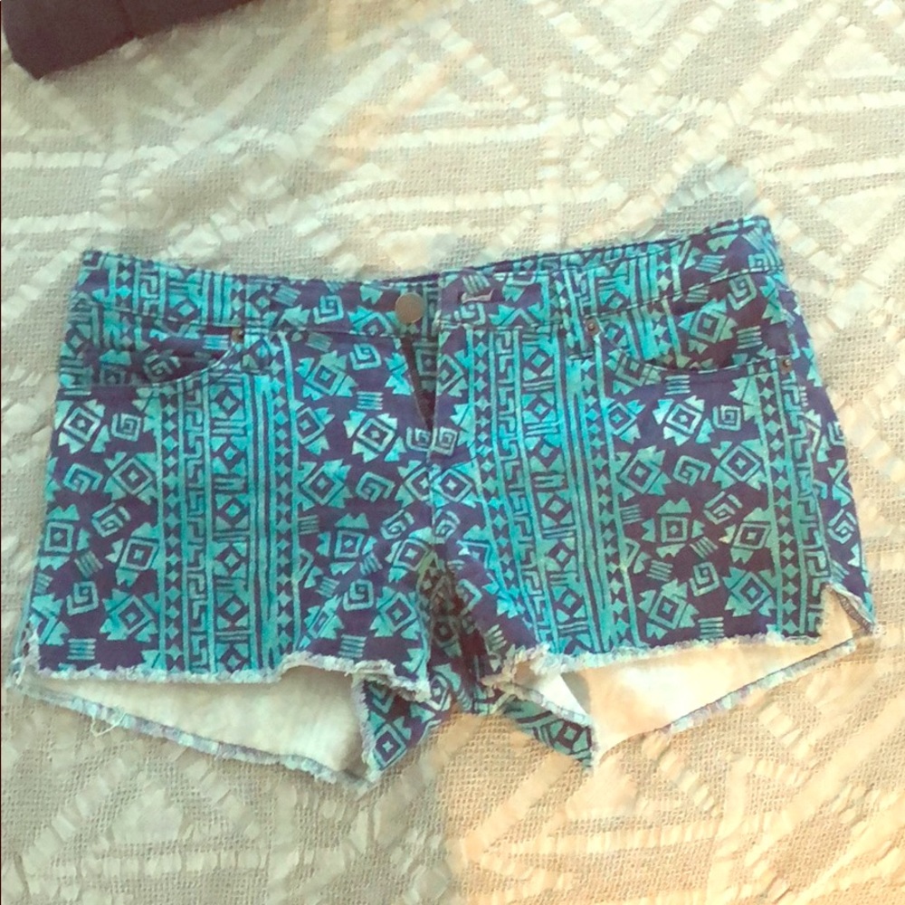 Aztec print jean shorts